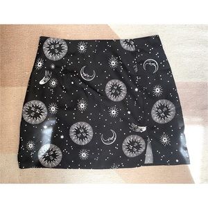 Shein 90s Style Sun & Moon Mini Skirt | Size Medium